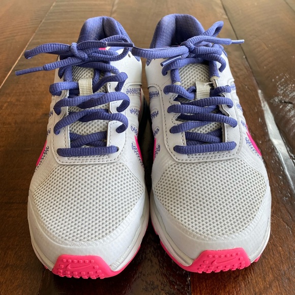 Worn Once!!!!  Nike Tennis Shoe - Picture 3 of 7